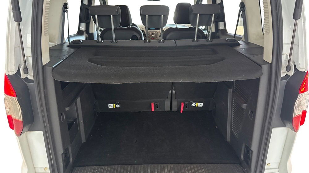 Ford Tourneo Courier usata a Viterbo (13)