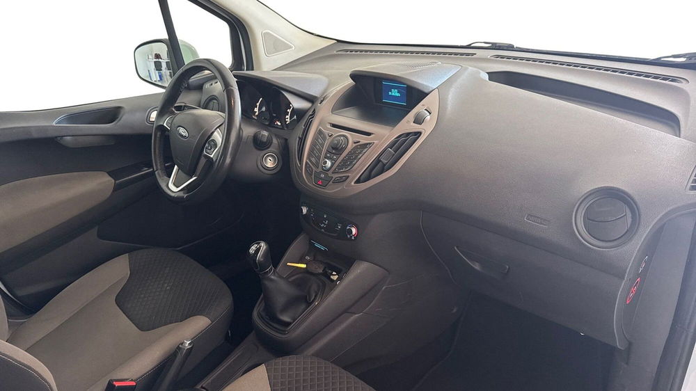 Ford Tourneo Courier usata a Viterbo (8)