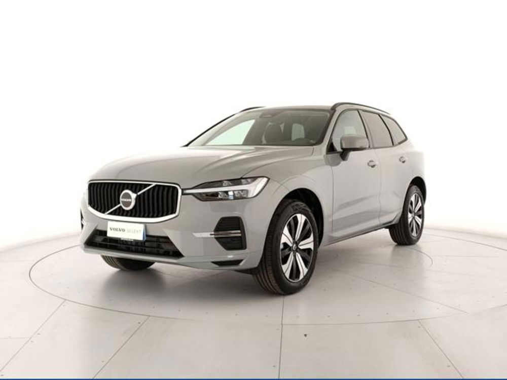 Volvo XC60 nuova a Modena (2)