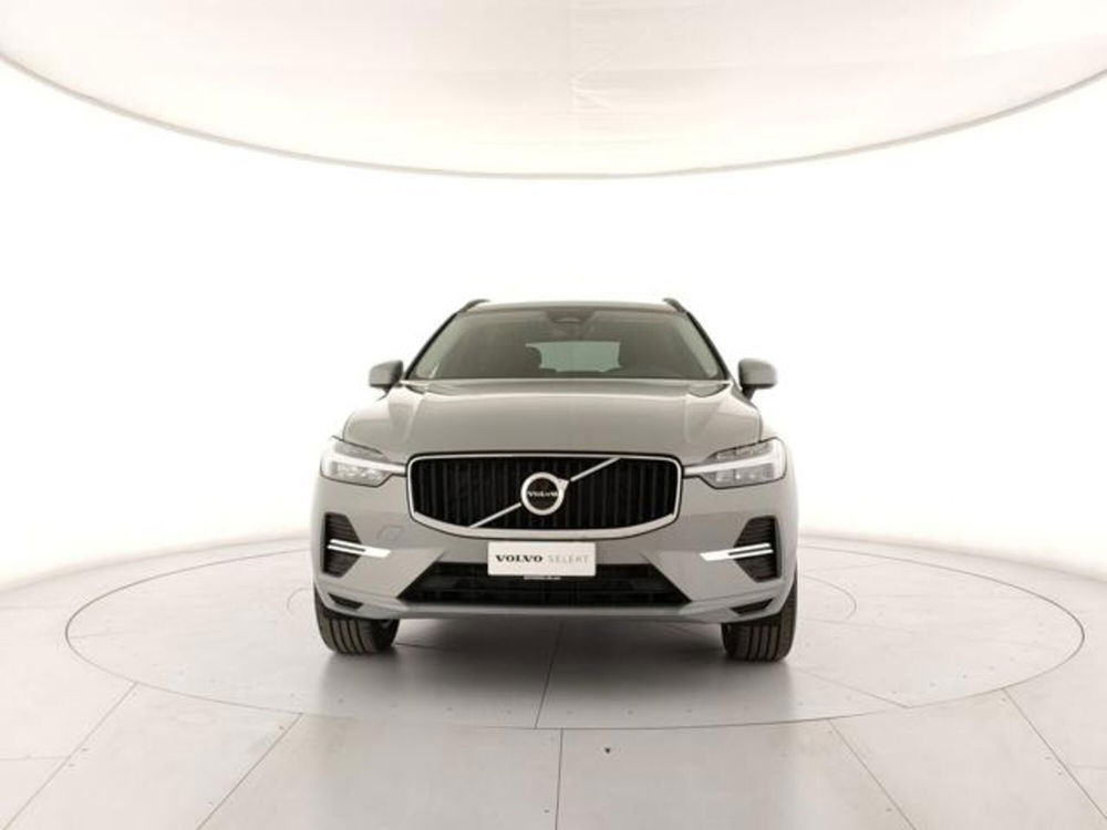 Volvo XC60 nuova a Modena (7)