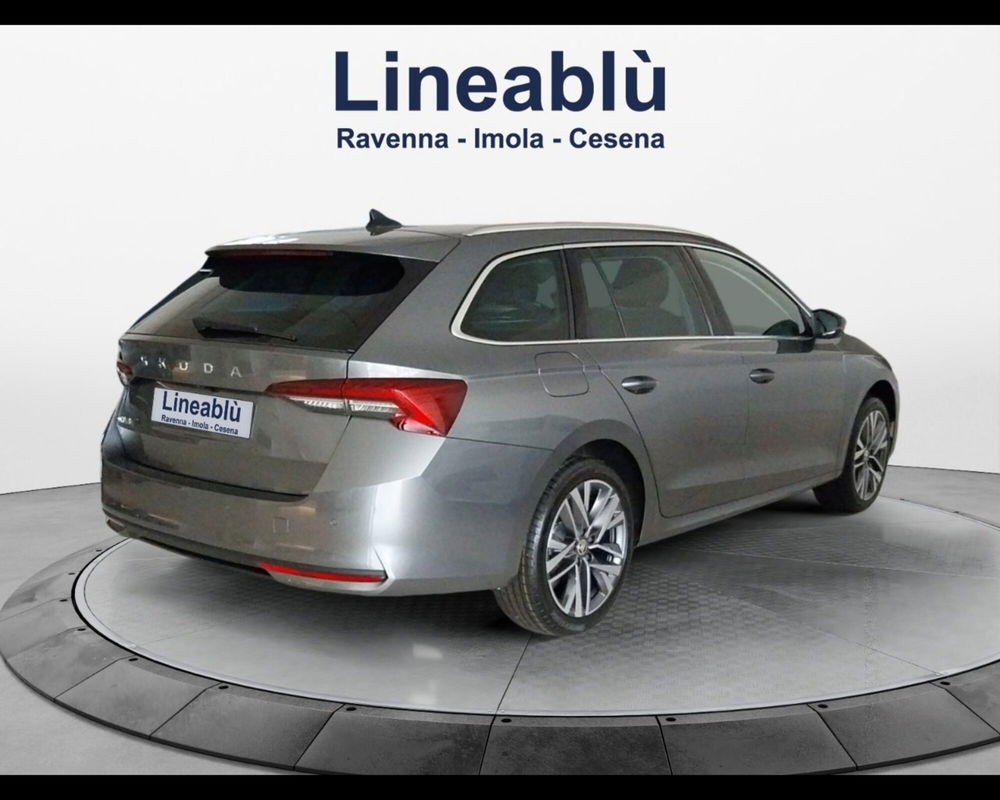 Skoda Octavia Station Wagon nuova a Forlì-Cesena (5)