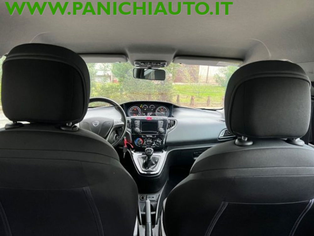 Lancia Ypsilon usata a Arezzo (14)