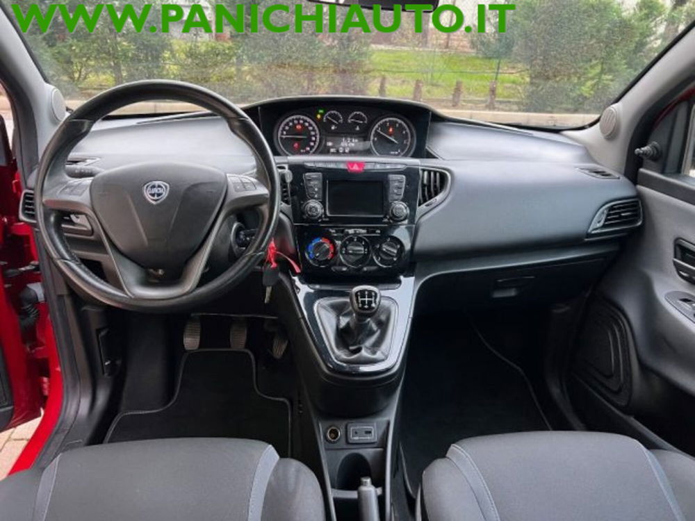 Lancia Ypsilon usata a Arezzo (16)