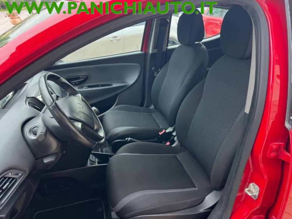 Lancia Ypsilon usata a Arezzo (9)