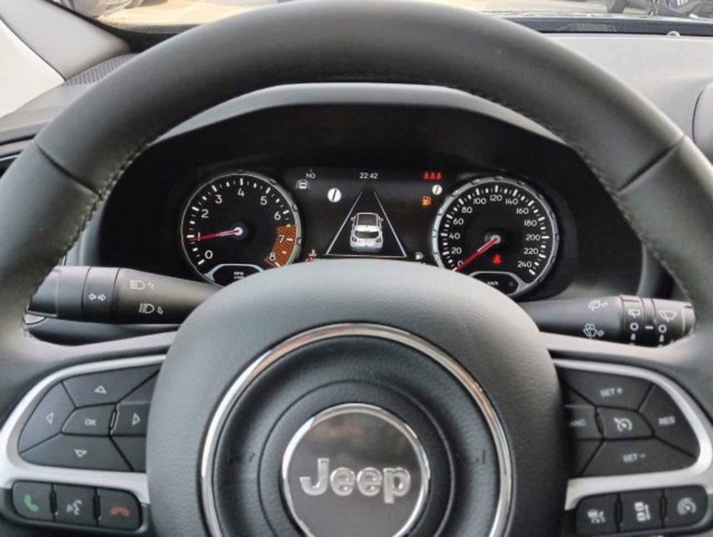 Jeep Renegade nuova a Brescia (7)