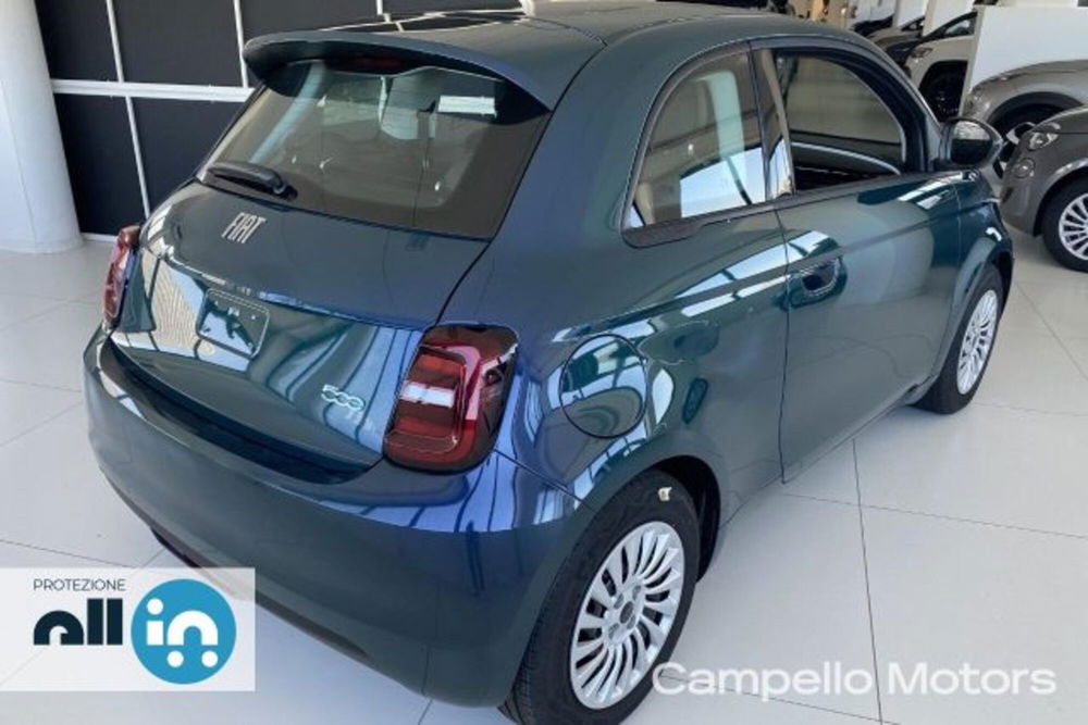 Fiat 500e nuova a Venezia (3)