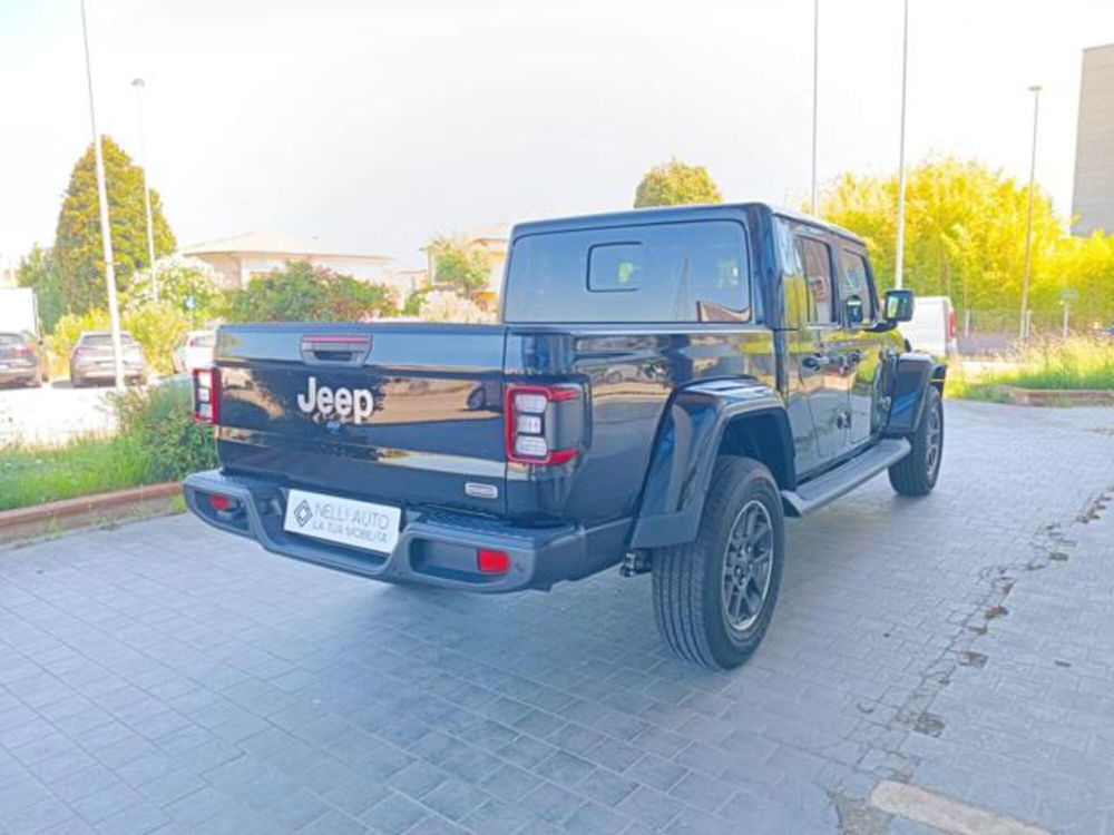 Jeep Gladiator nuova a Pisa (5)