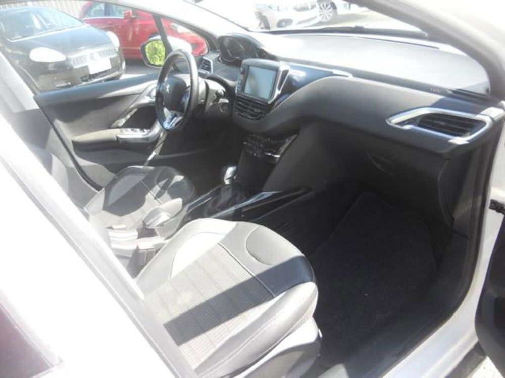 Peugeot 2008 usata a Pisa (12)