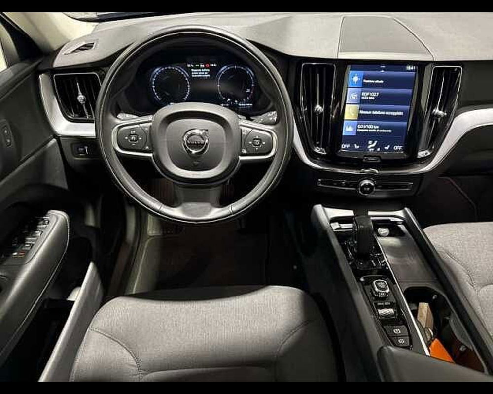 Volvo XC60 usata a Prato (6)