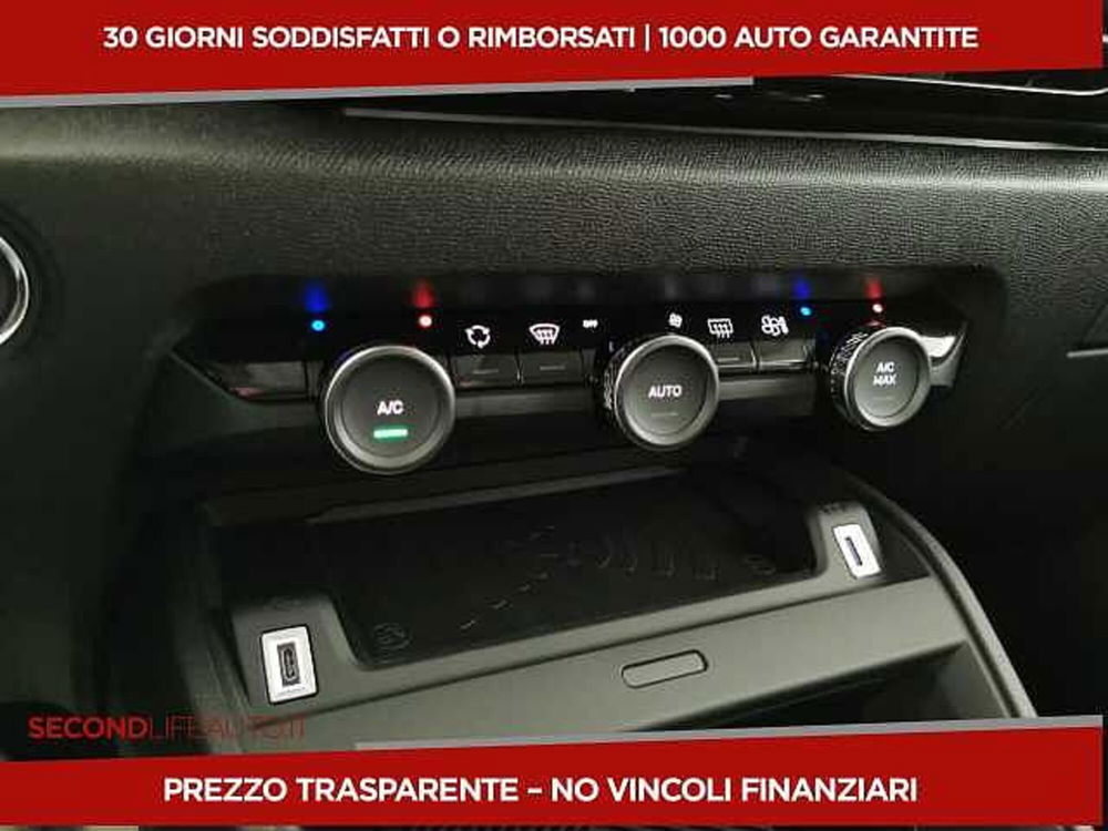 Citroen E-C4 nuova a Chieti (14)