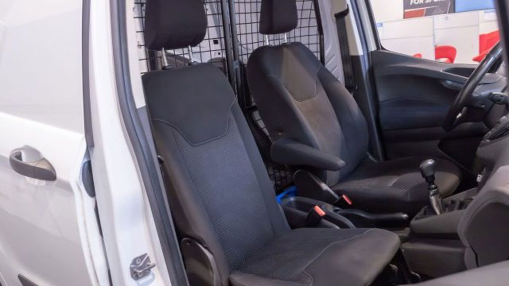 Ford Transit Courier usata a Padova (9)