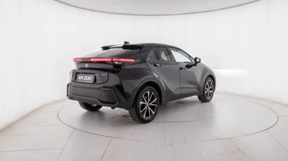 Toyota Toyota C-HR nuova a Padova (17)