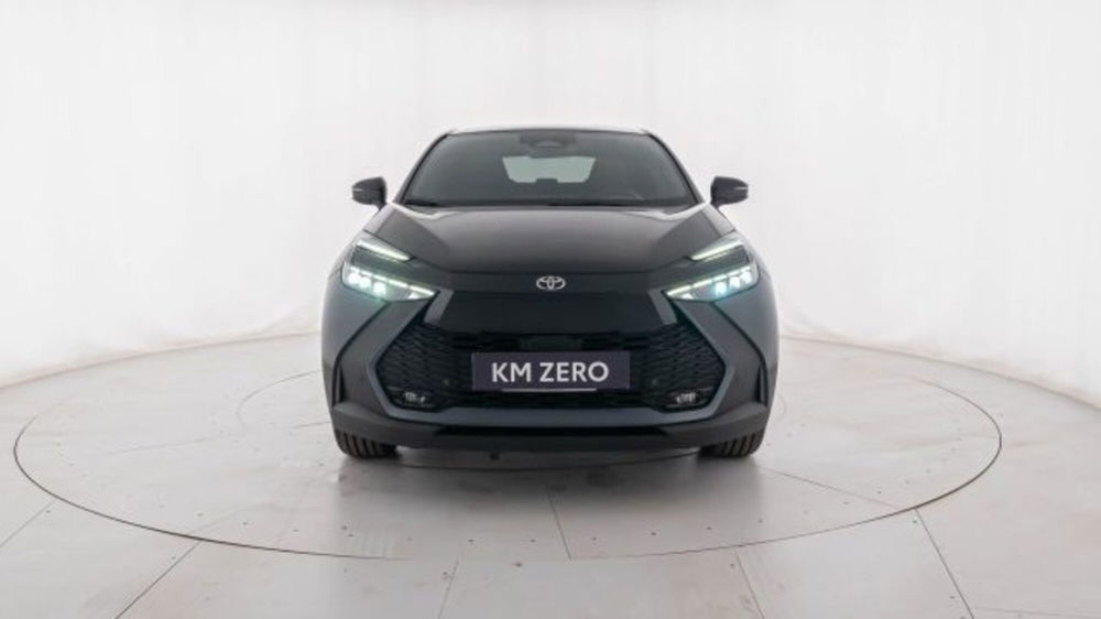 Toyota Toyota C-HR nuova a Padova (4)