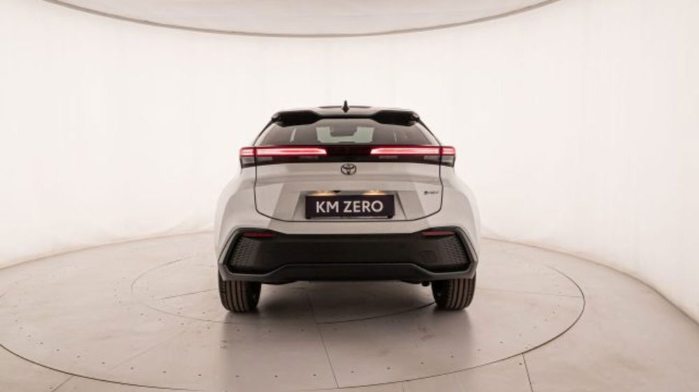 Toyota Toyota C-HR nuova a Padova (3)