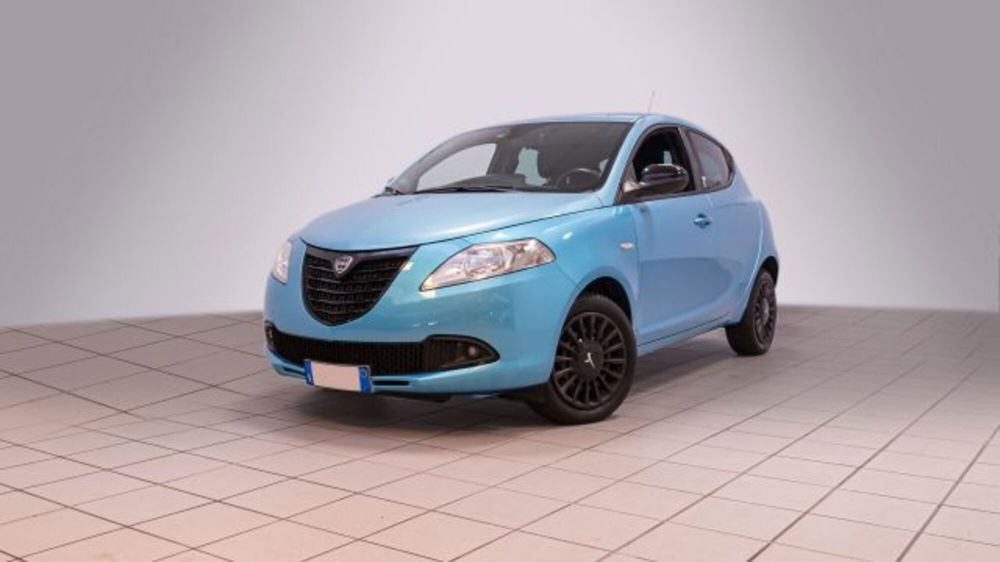 Lancia Ypsilon usata a Padova