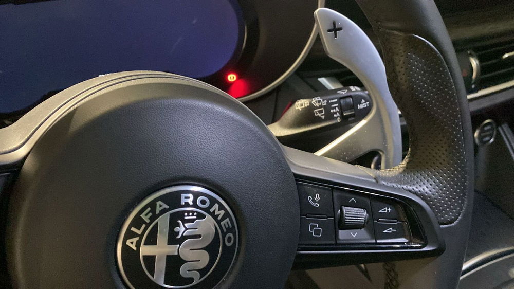 Alfa Romeo Stelvio usata a Bergamo (17)