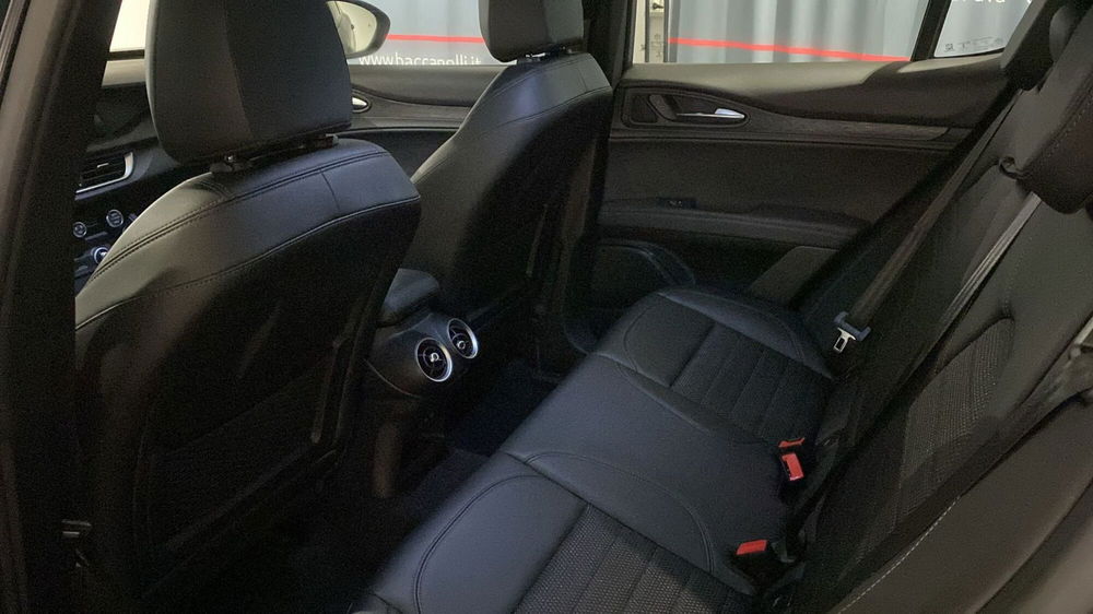 Alfa Romeo Stelvio usata a Bergamo (18)