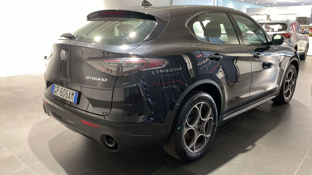 Alfa Romeo Stelvio usata a Bergamo (4)