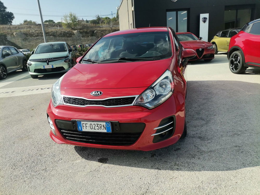 Kia Rio usata a Matera (2)