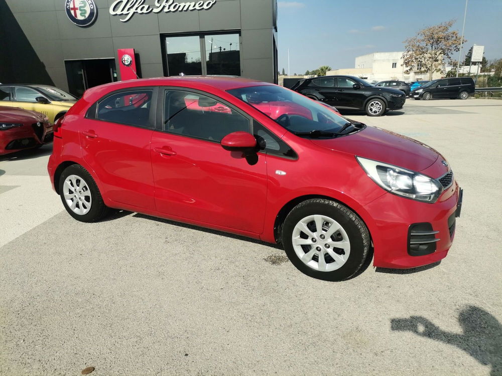 Kia Rio usata a Matera (3)