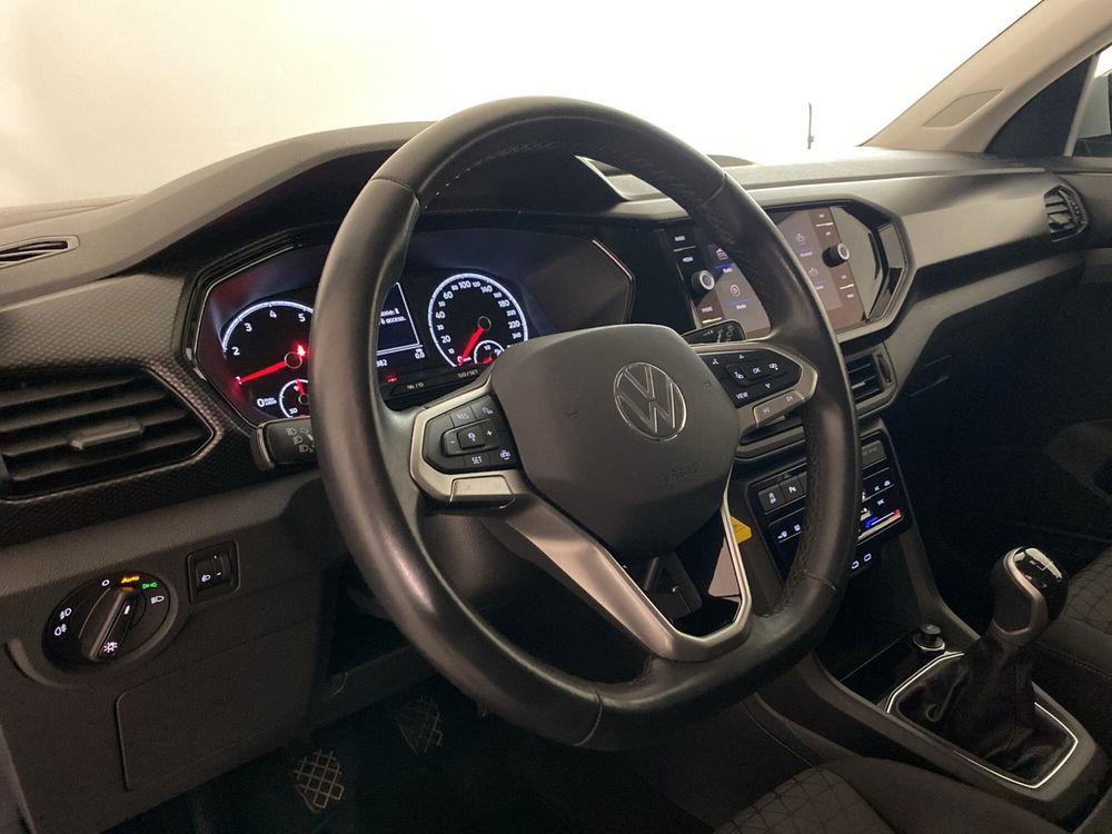 Volkswagen T-Cross usata a Varese (16)