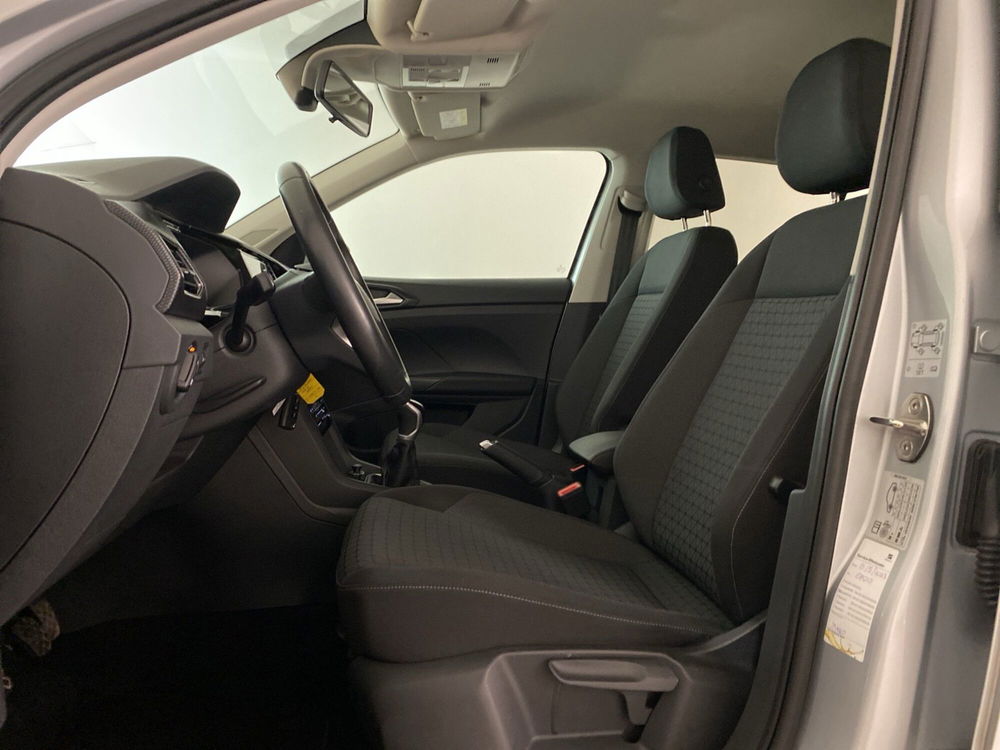 Volkswagen T-Cross usata a Varese (9)