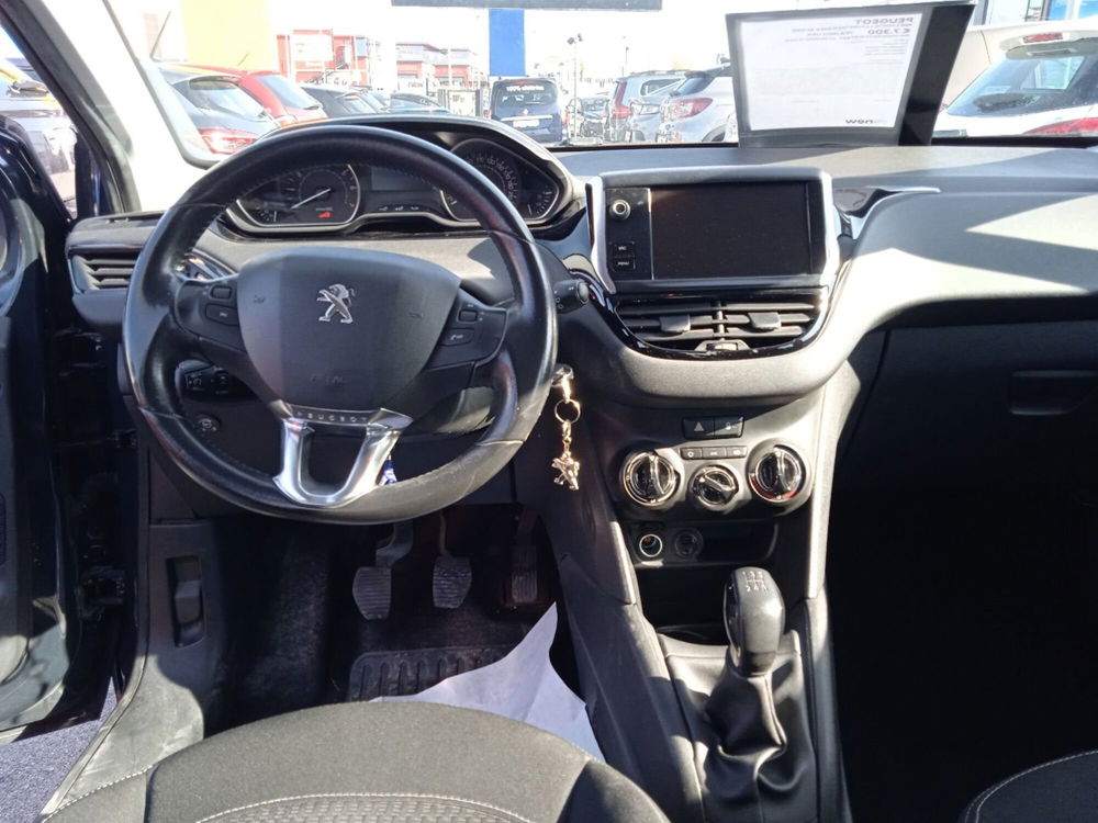 Peugeot 208 usata a Roma (11)