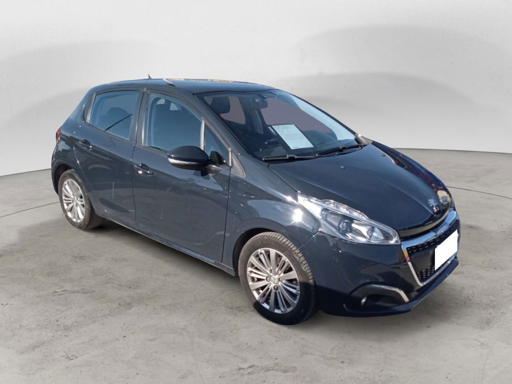 Peugeot 208 usata a Roma (2)