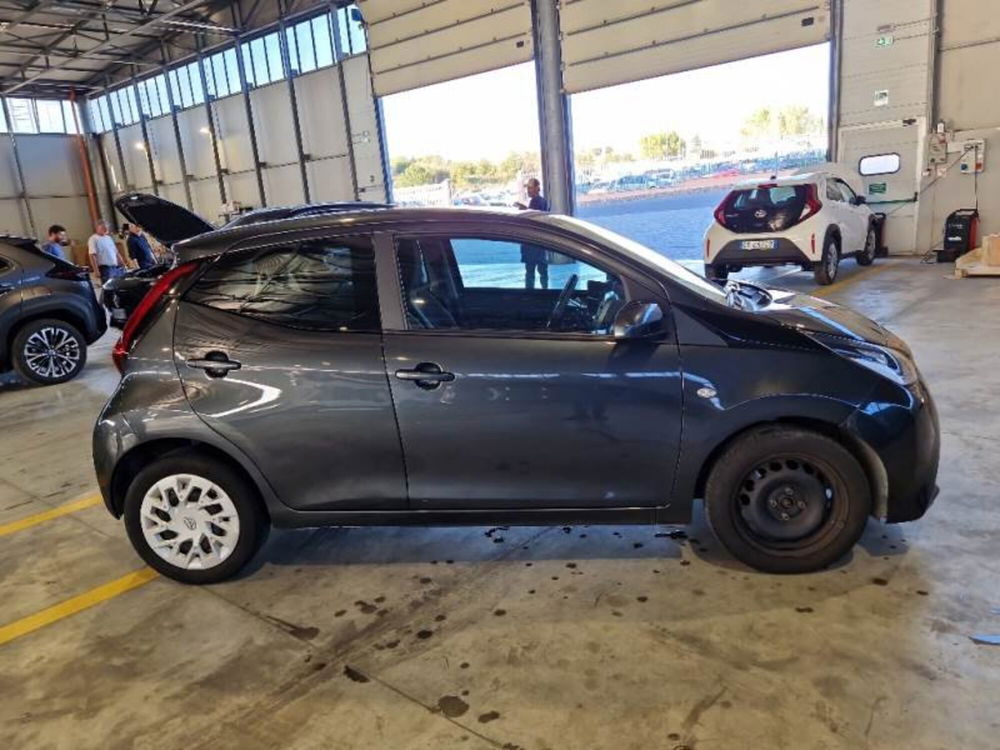 Toyota Aygo X usata a Salerno (4)