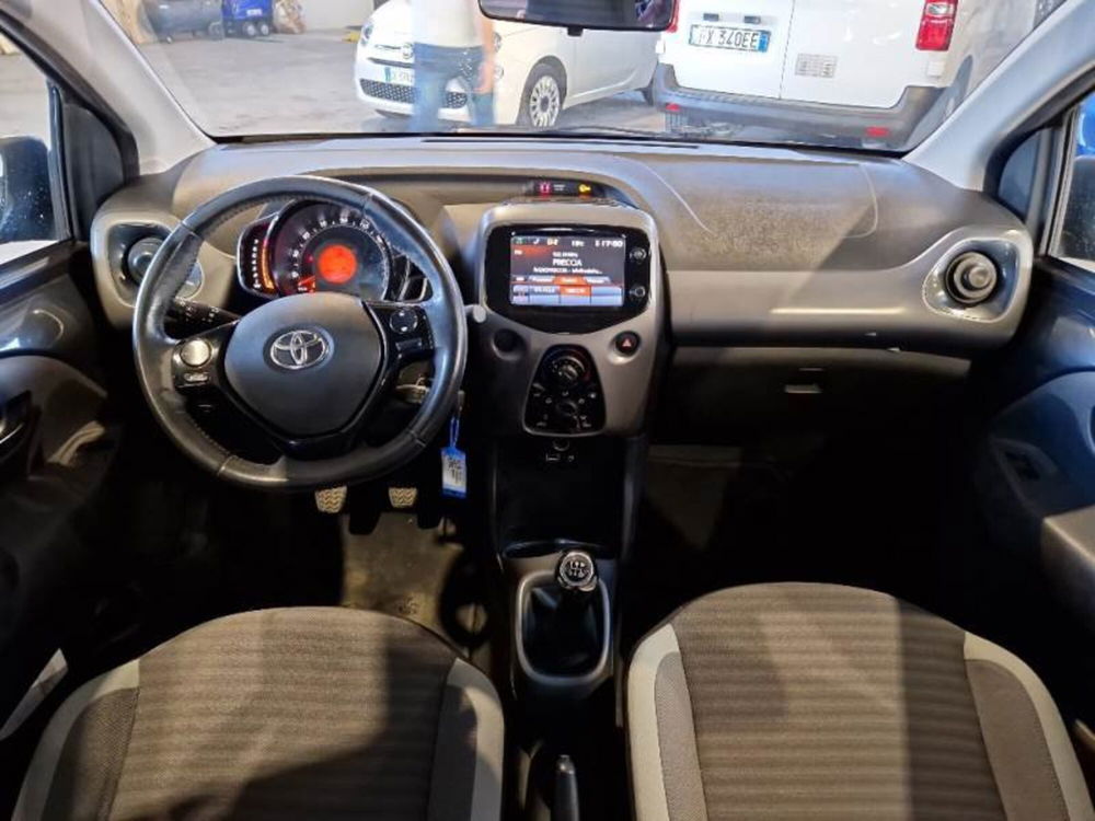 Toyota Aygo X usata a Salerno (9)