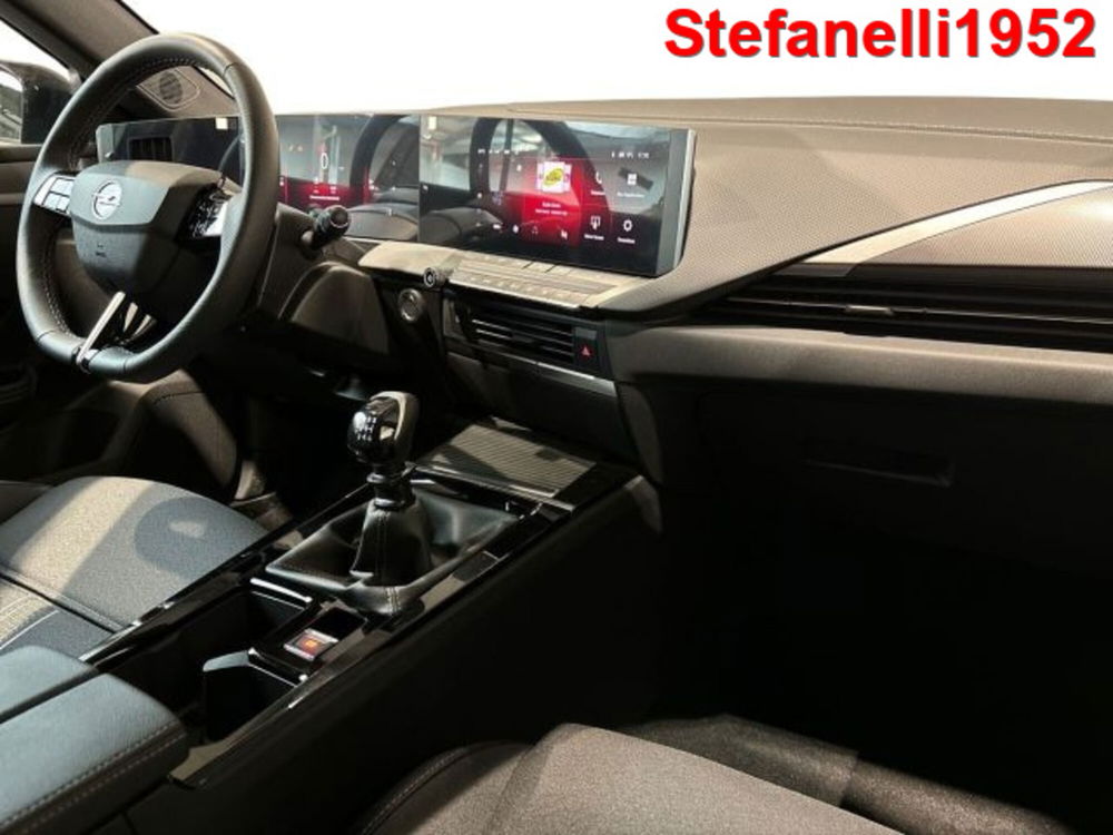 Opel Astra Station Wagon nuova a Bologna (15)