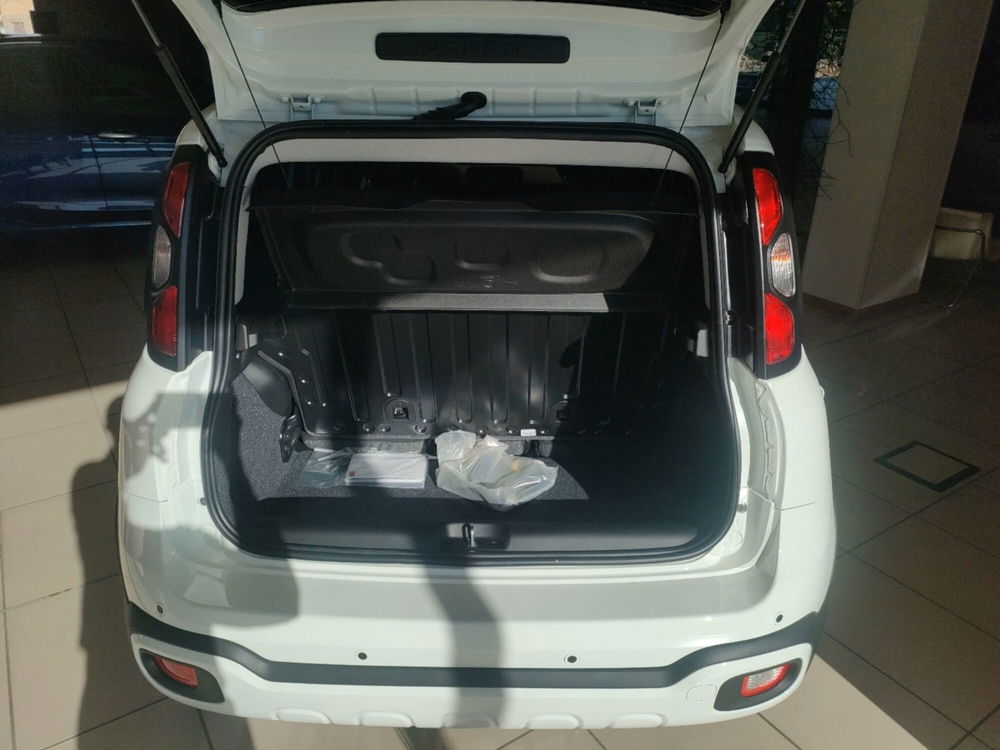 Fiat Panda Cross nuova a Lecce (14)