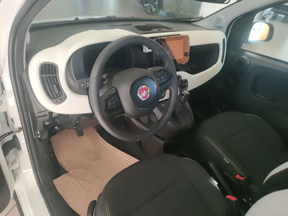 Fiat Panda Cross nuova a Lecce (18)