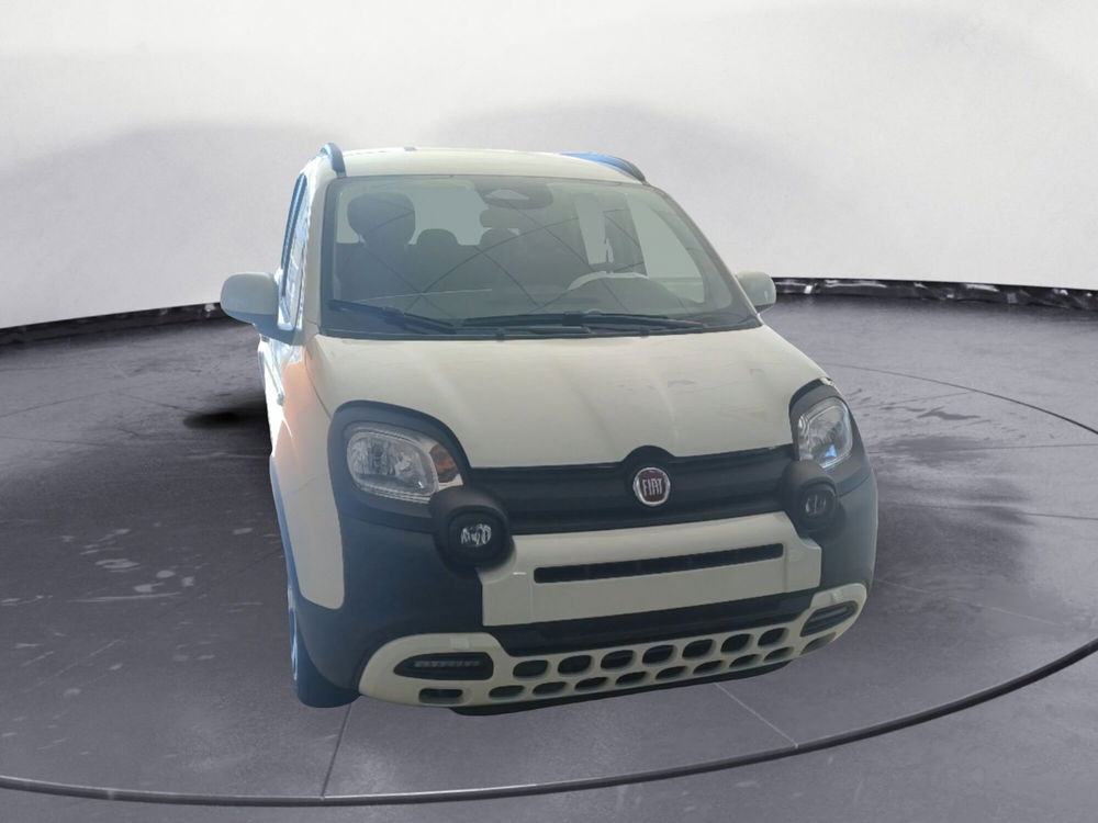 Fiat Panda Cross nuova a Lecce (2)