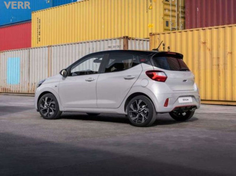 Hyundai i10 nuova a Milano (3)