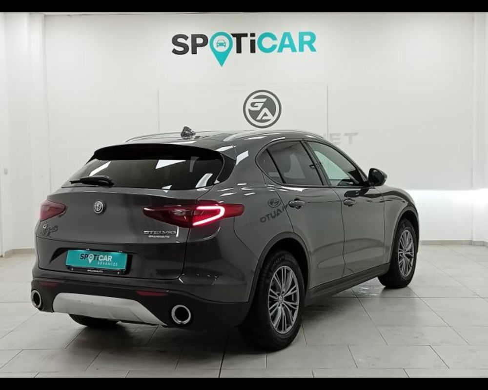 Alfa Romeo Stelvio usata a Alessandria (8)