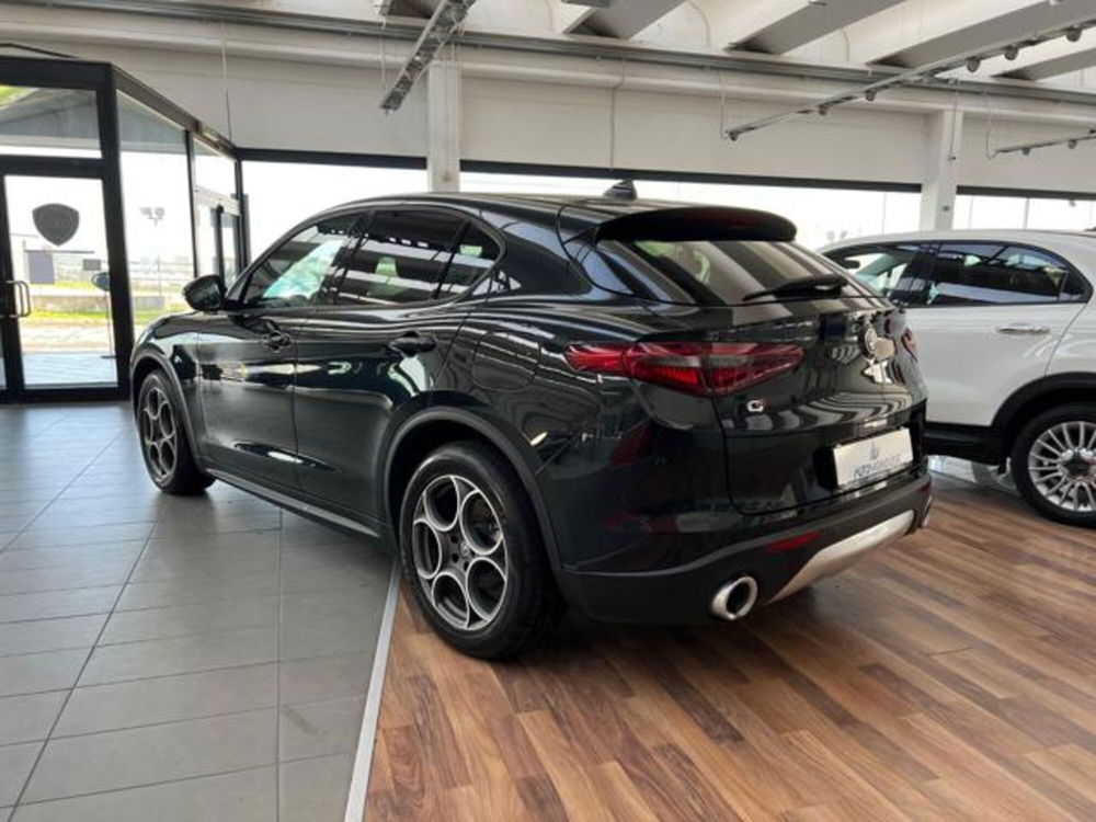 Alfa Romeo Stelvio usata a Modena (3)