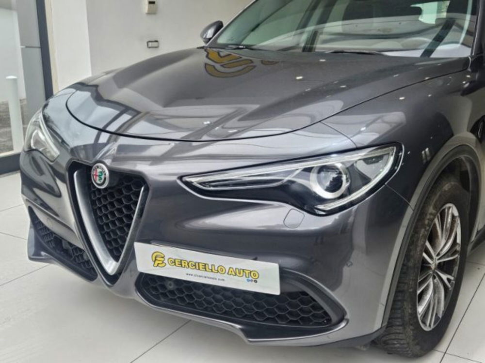 Alfa Romeo Stelvio usata a Napoli (4)