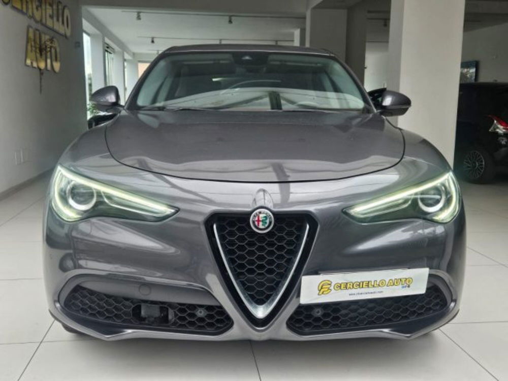 Alfa Romeo Stelvio usata a Napoli (7)