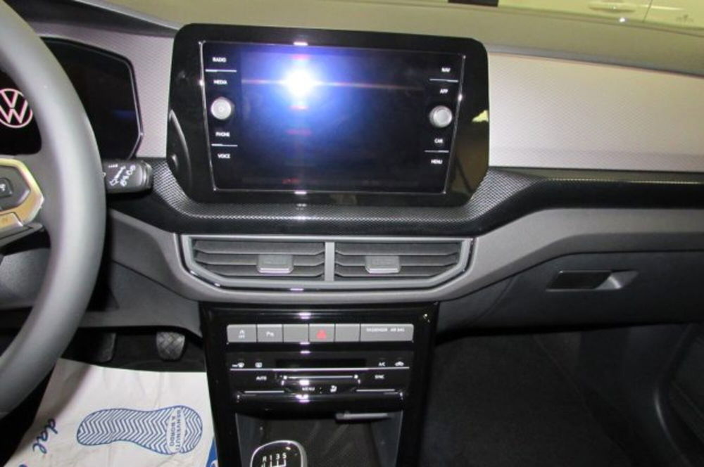 Volkswagen T-Cross nuova a Milano (7)