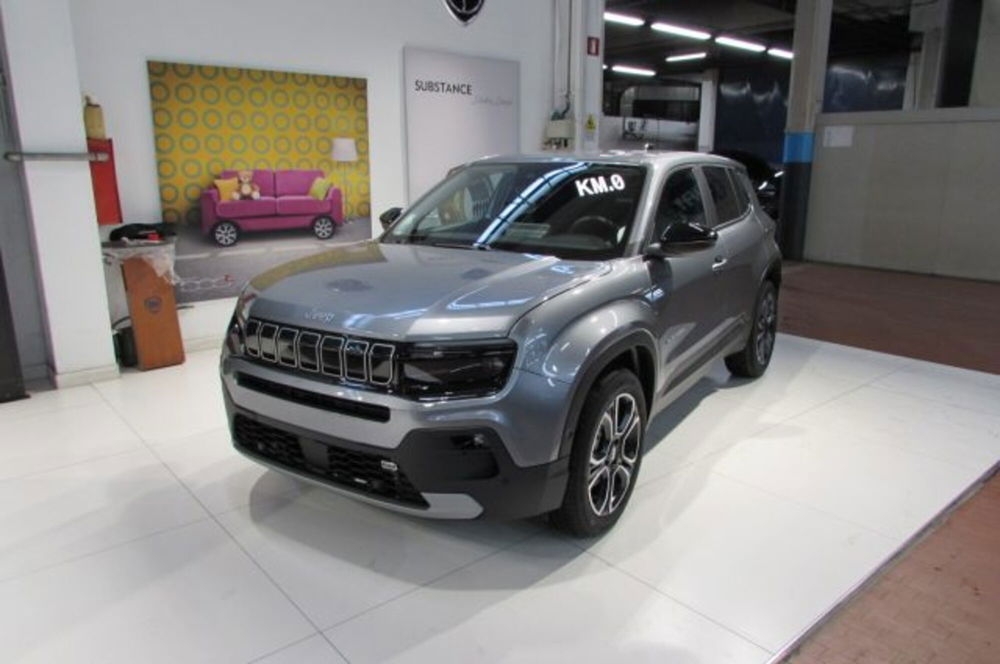 Jeep Avenger nuova a Milano