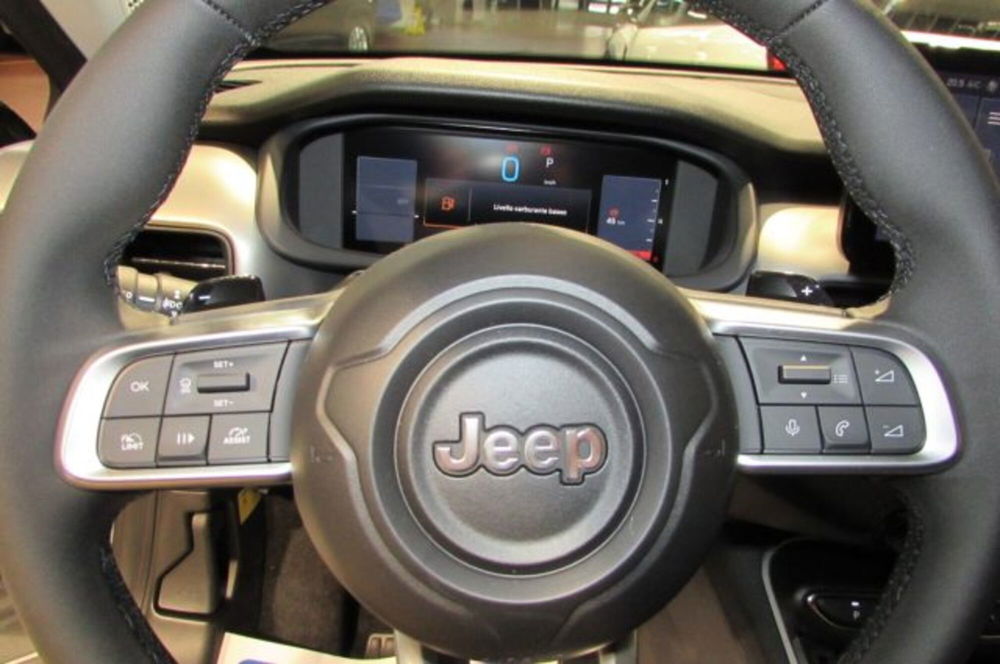 Jeep Avenger nuova a Milano (11)