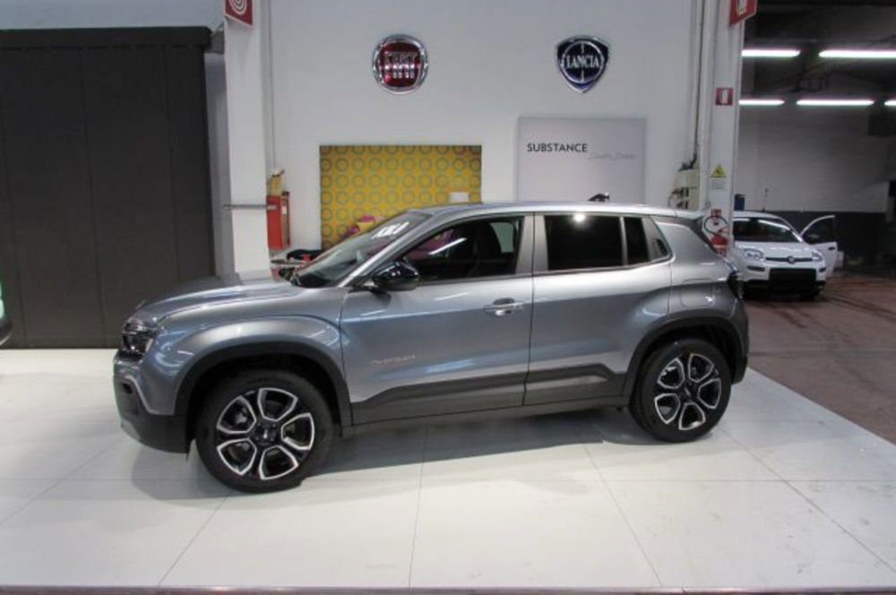 Jeep Avenger nuova a Milano (4)