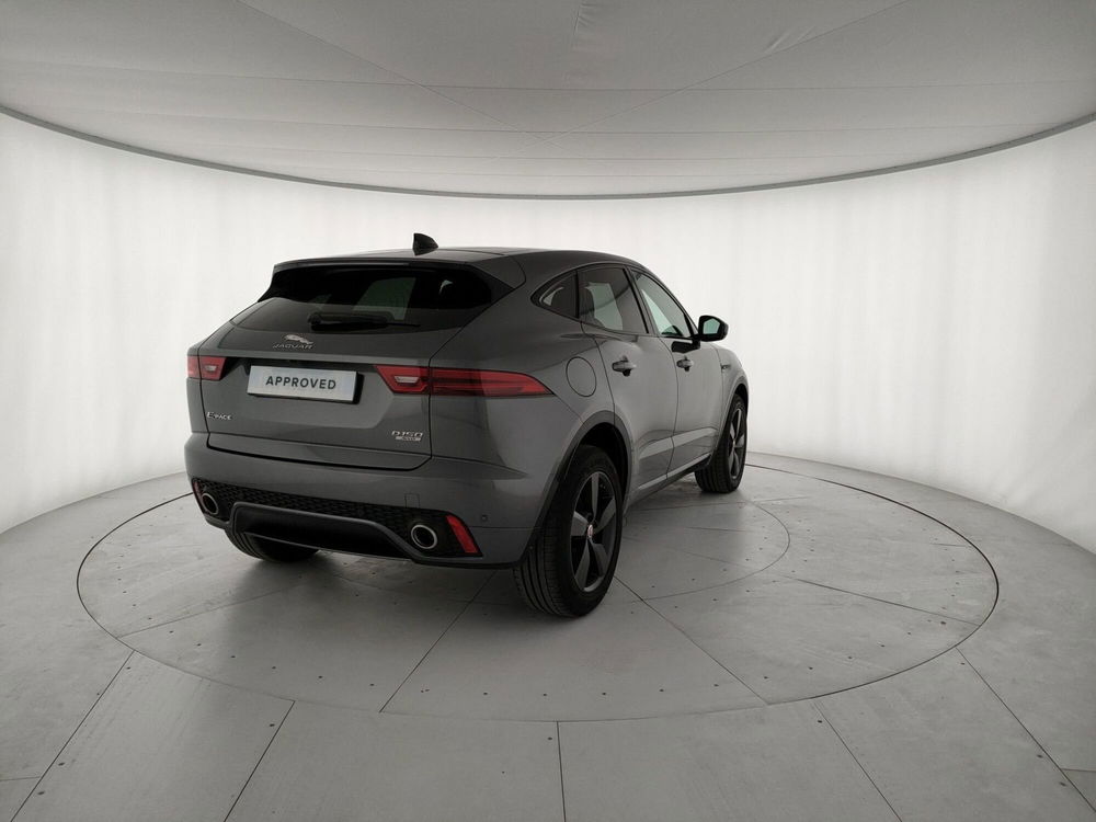 Jaguar E-Pace usata a Milano (2)