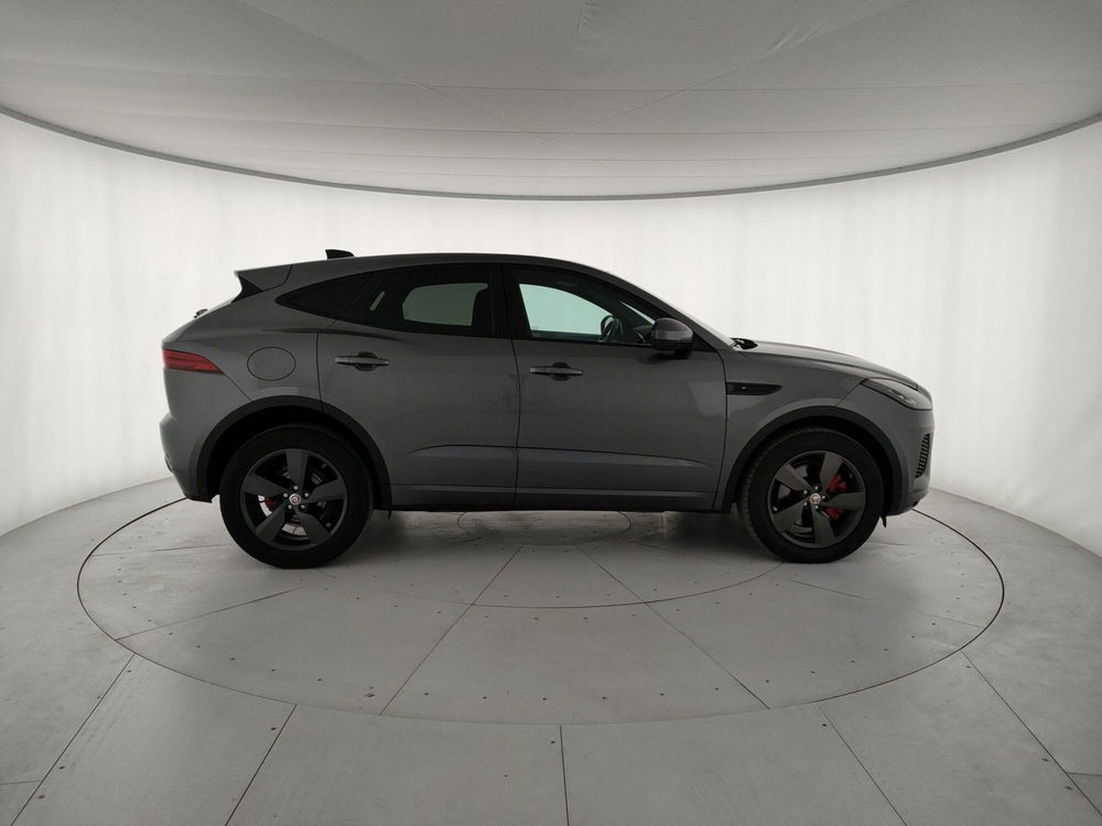 Jaguar E-Pace usata a Milano (6)