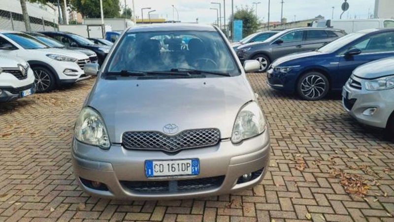 Toyota Yaris 16V cat 3 porte  del 2003 usata a Savona