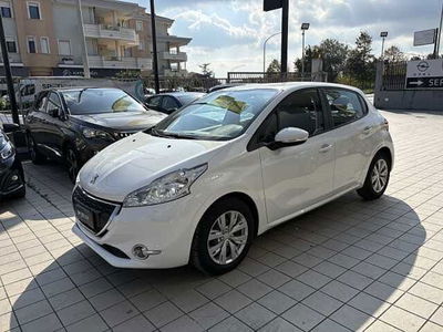 Peugeot 208 VTi 82 CV 5 porte Active  del 2014 usata a San Gregorio d&#039;Ippona