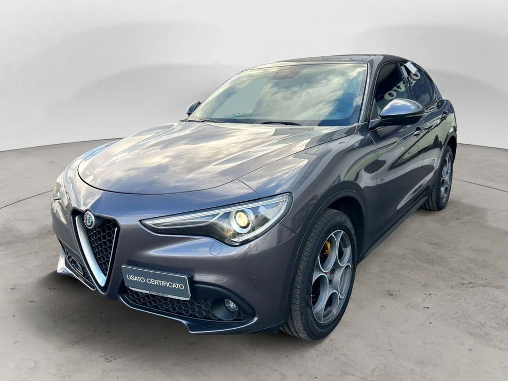 Alfa Romeo Stelvio usata a Bari