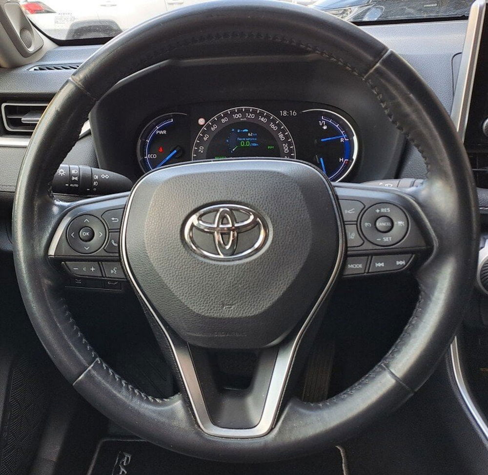 Toyota Rav4 usata a Lecco (16)