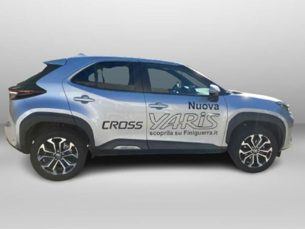 Toyota Yaris Cross usata a Lecco (8)